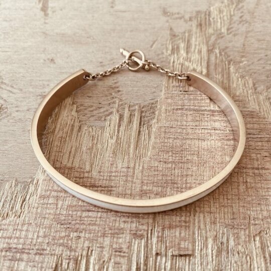 Bracelet rigide émaillé
