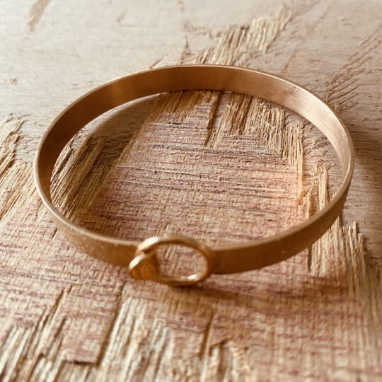 Bracelet ionisé rigide lisse