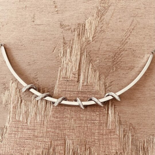 Collier tourbillon cristal