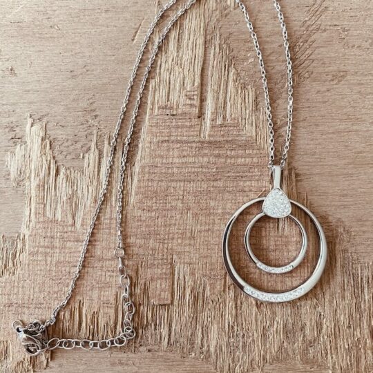 Collier 2 cercles et goutte en strass