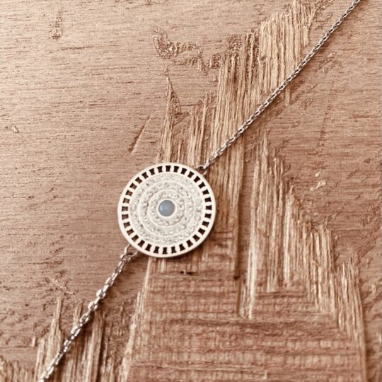 Bracelet cercle de strass et cabochon bleu ciel