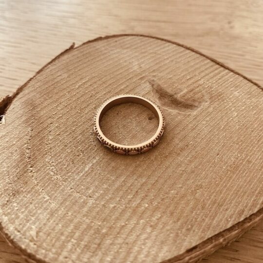 Bague fine émaillée