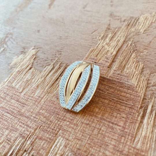 Pendentif forme coquillage