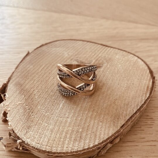 Bague croisée pierres